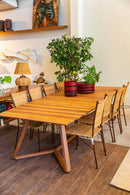 Cadeira Lili, com estrutura em ferro de alta qualidade e detalhes em fibras naturais, perfeita para salas de jantar sofisticadas. Produto entregue montado, com design delicado e acabamento impecável. Acompanha uma unidade.